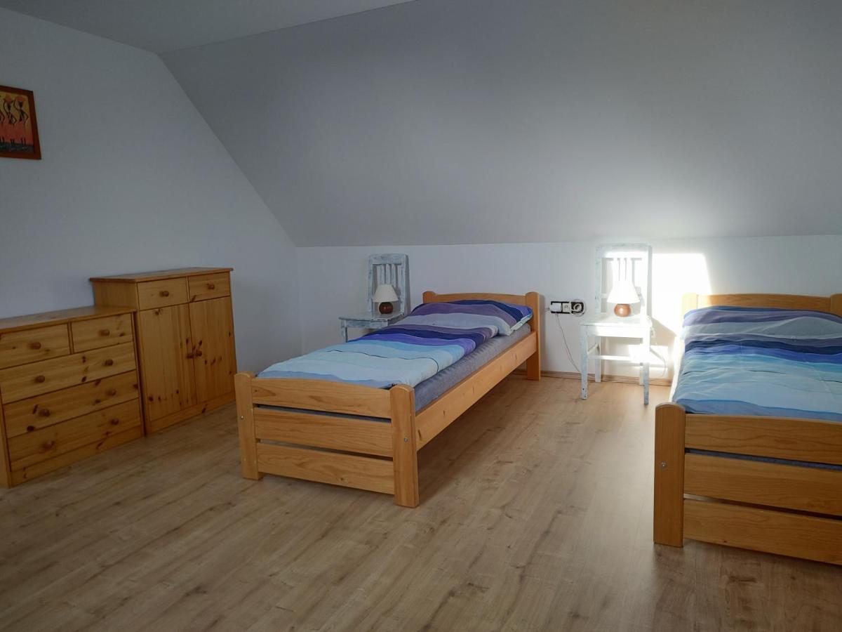 Apartman V Podkrovi Apartment Dobruška Exterior foto