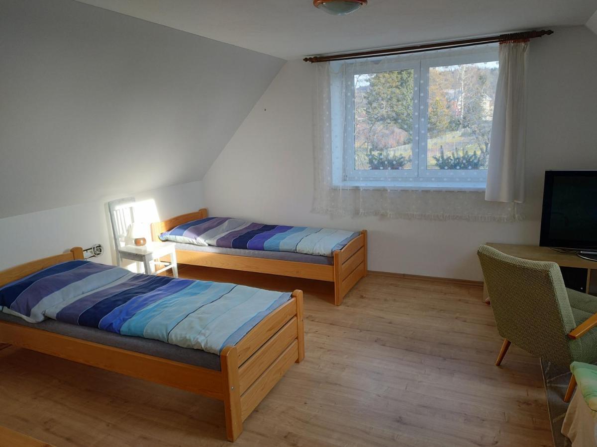 Apartman V Podkrovi Apartment Dobruška Exterior foto